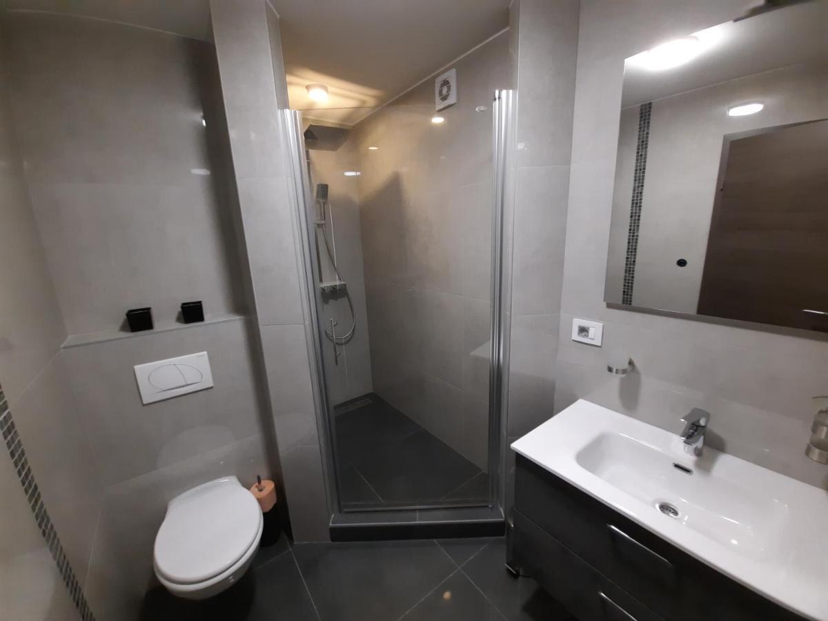 Apartmani New York Nova Gradiska Exterior foto
